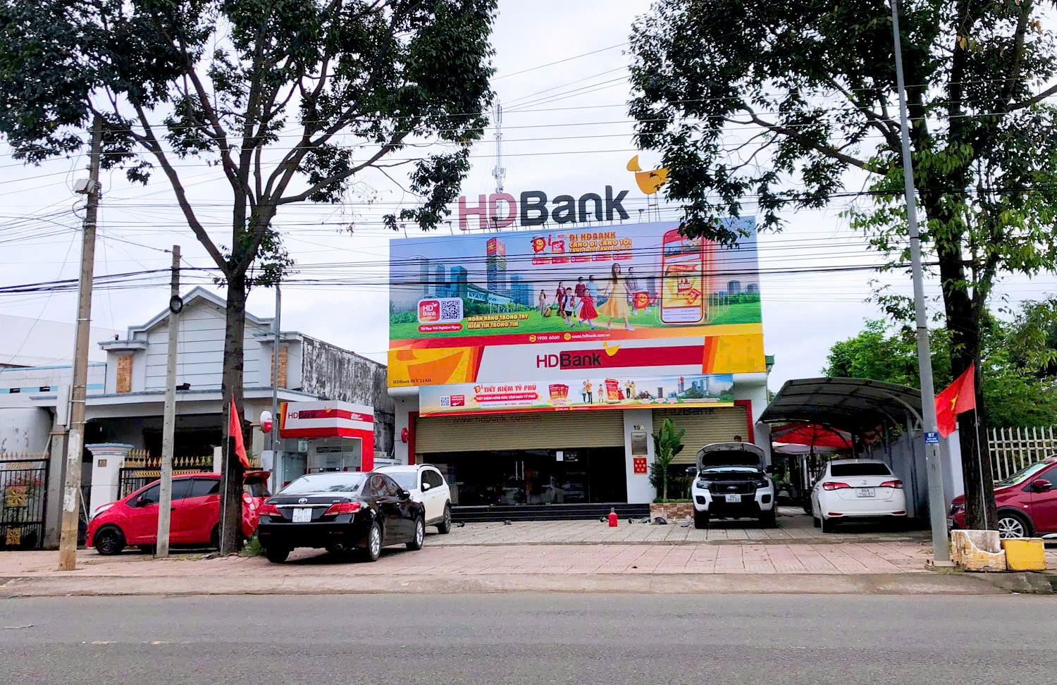 thi công bảng hiệu Phan Thiết